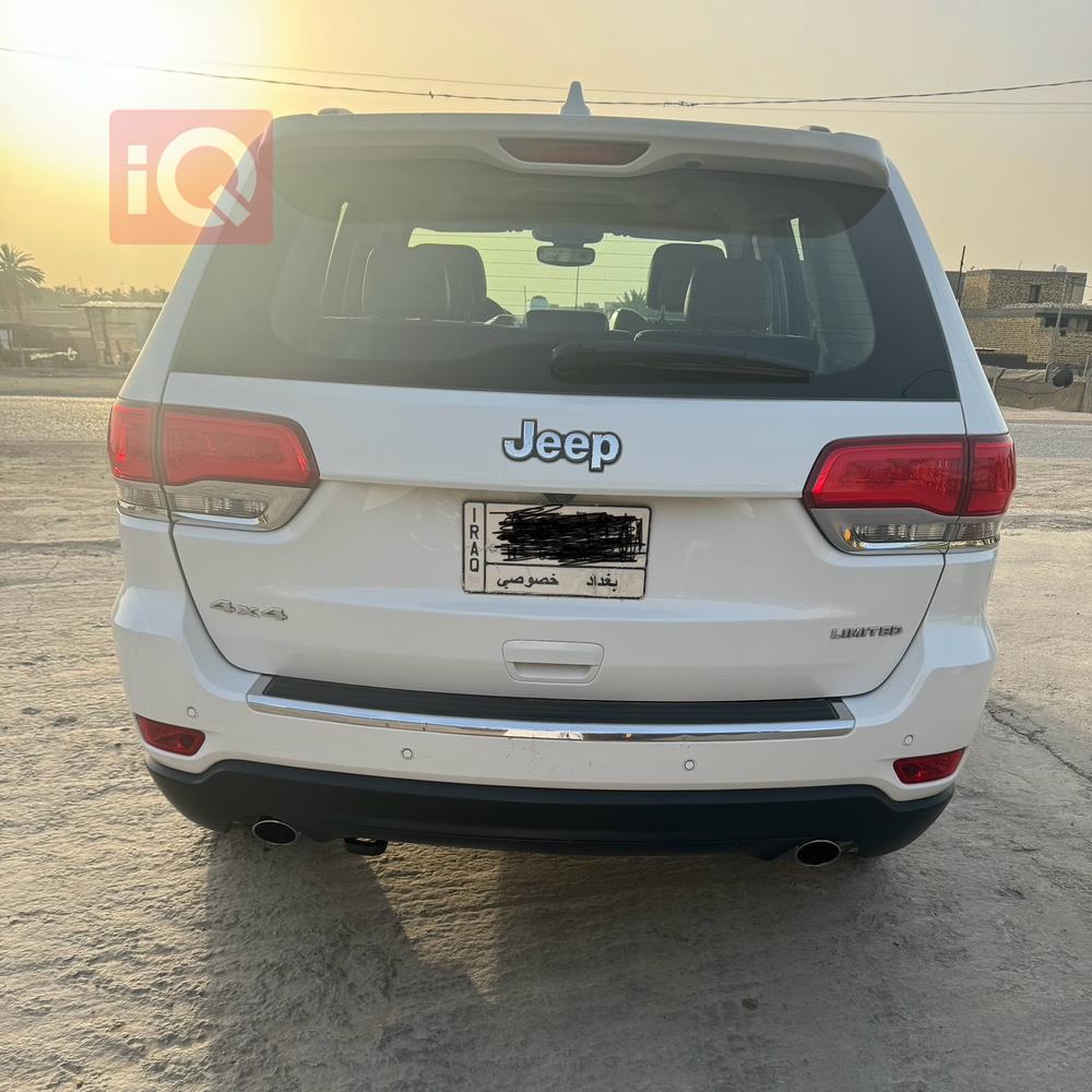 جیپ گراند شیرۆکی